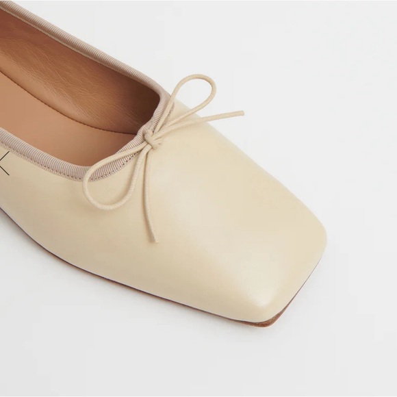 Never worn Mansur Gavriel ballet flats, with dust bag and box. - Picture 2 of 6